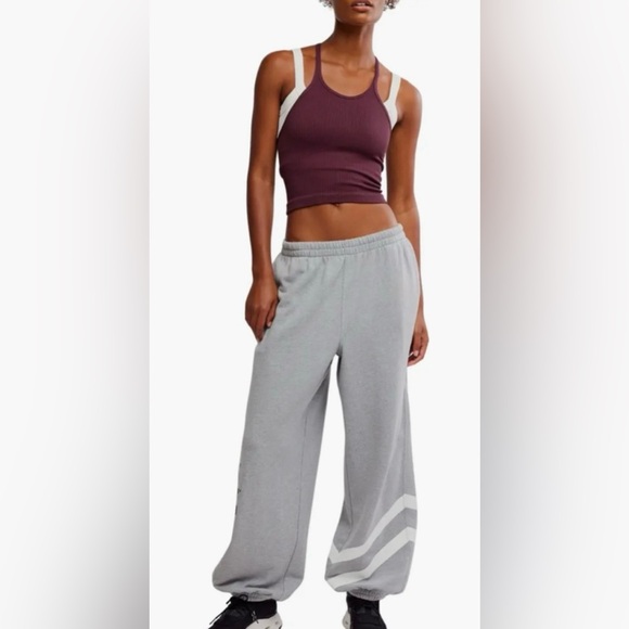 Free People FP Movement All Star Oversize Graphic Joggers. NWT.
Heather gray - Picture 8 of 9
